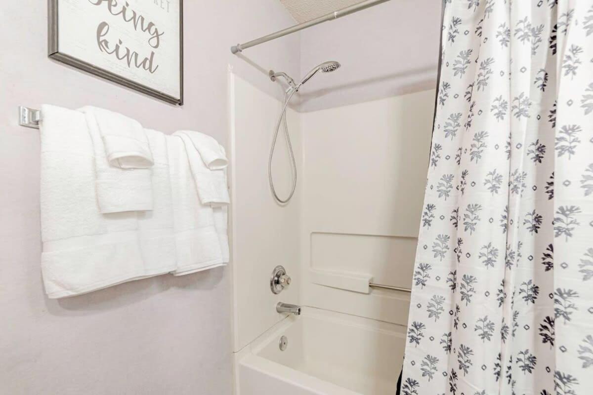 Aerie Oaks Cottage-5Min To Lake, 20Min To Columbia Lexington Ngoại thất bức ảnh